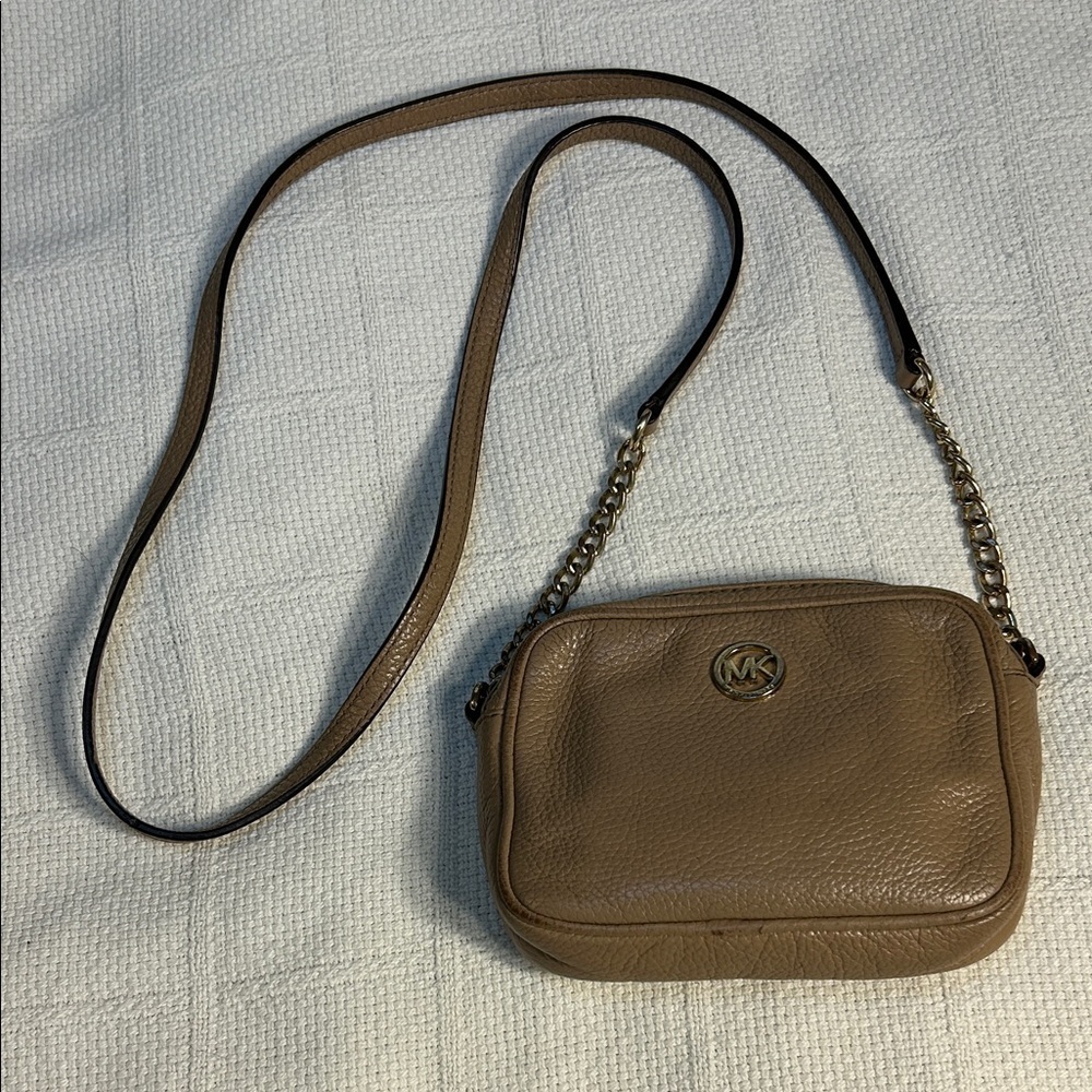 Michael Kors Tan Crossbody Bag with Chain/Leather Strap